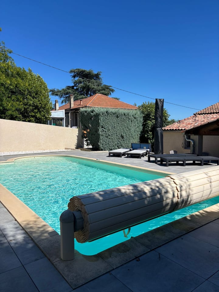 Studio En Bas De Villa - Manosque
