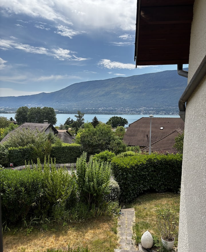Maison Les Pieds Dans L'eau - Aix-les-Bains