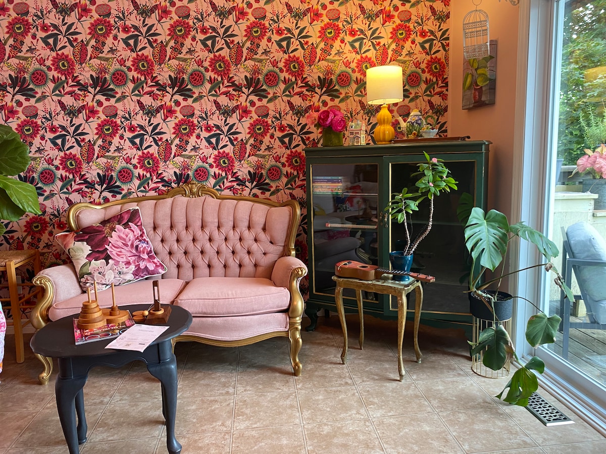 The Vintage Poppy (sweet, cozy & quiet) - Houses for Rent in Admaston ...