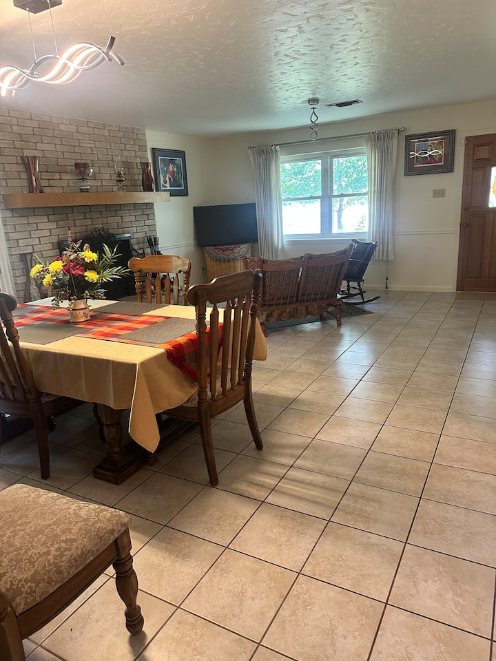 Comfortable Home Close To Downtown And Hospital - Kerrville, TX