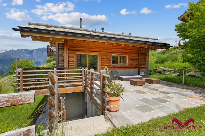 Chalet Avec Vue Exceptionnelle Et Grande Terrasse - Ovronnaz