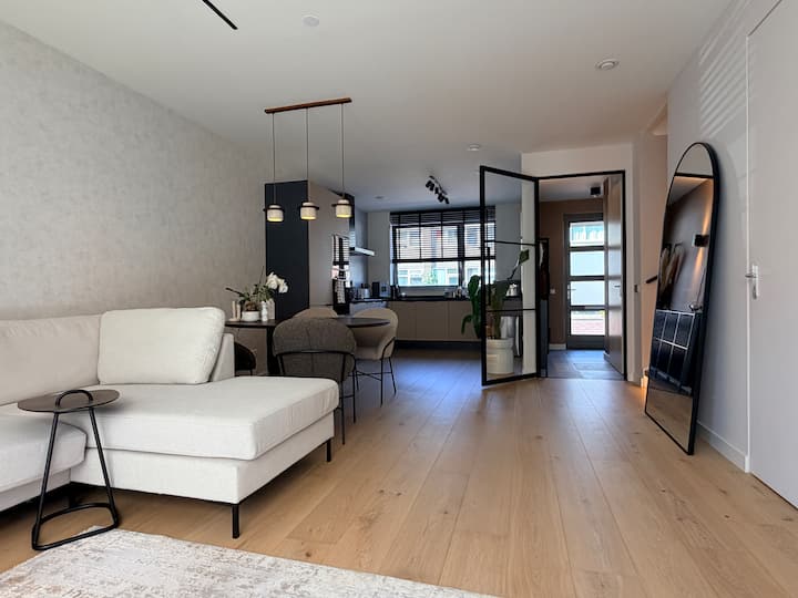 Stylish & Spacious Haarlem Home, Garden & Parking - Haarlem