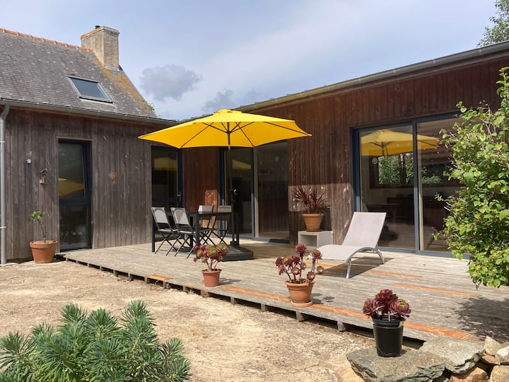 Maison En Pleine Nature Proche De La Mer - Plougrescant