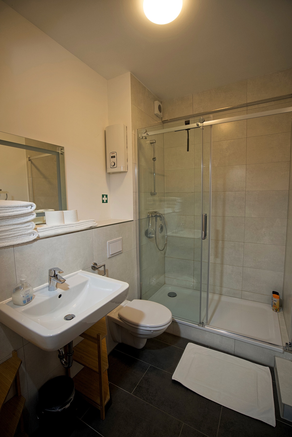 Elbphilharmonie Suite - in the Old Town of Hamburg