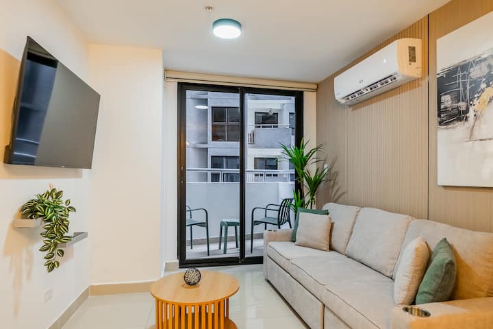 Central Stay | 2br & 2 Baths | Pool | Sleeps 6 - Panama