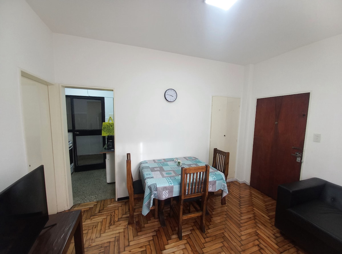 Departamento amoblado con AC