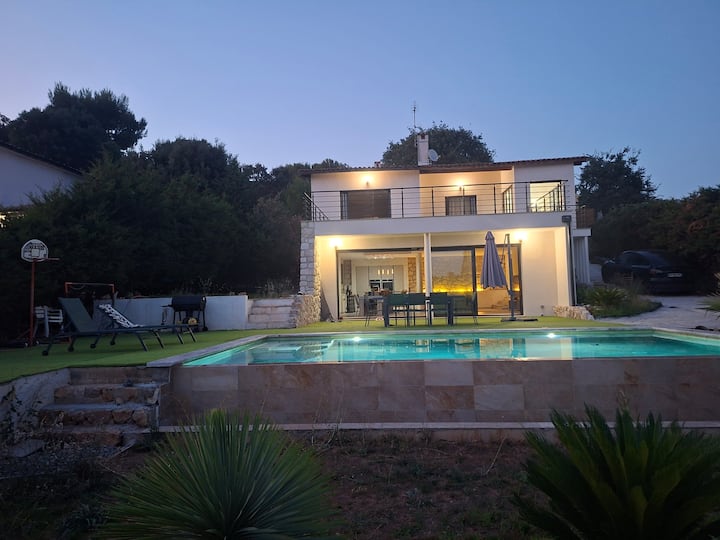 Your Summer Escape On The French Riviera - Valbonne