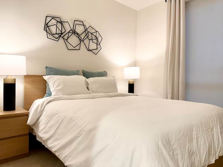 2b1b Entire Apt Unit In Irvine Market Place - Tustin, CA