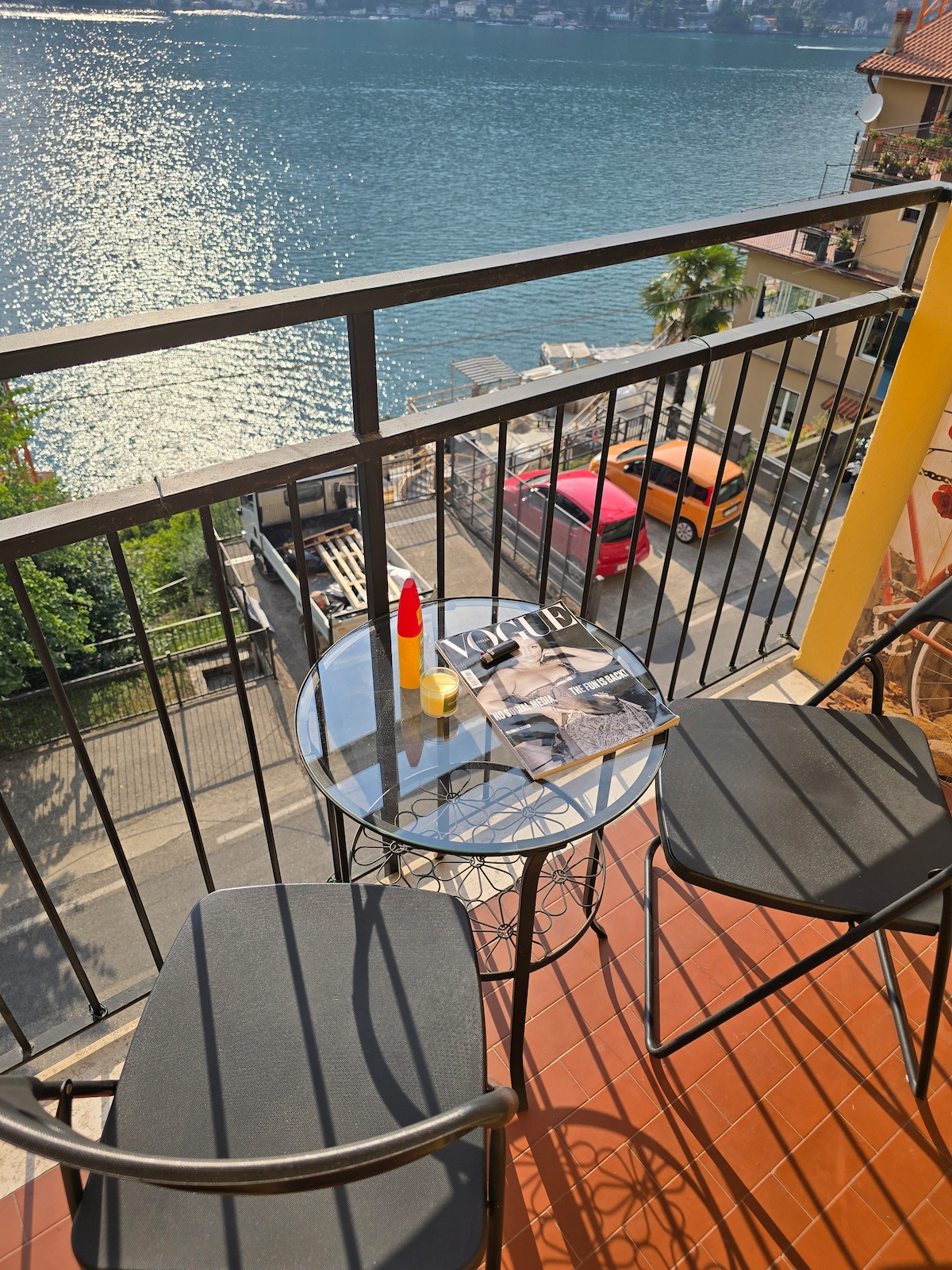 NORA · Vista sul Lago di Como e balcone · Garage privato - Dizzasco
