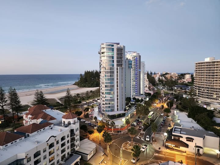 Beachcomber Resort 2 - Coolangatta