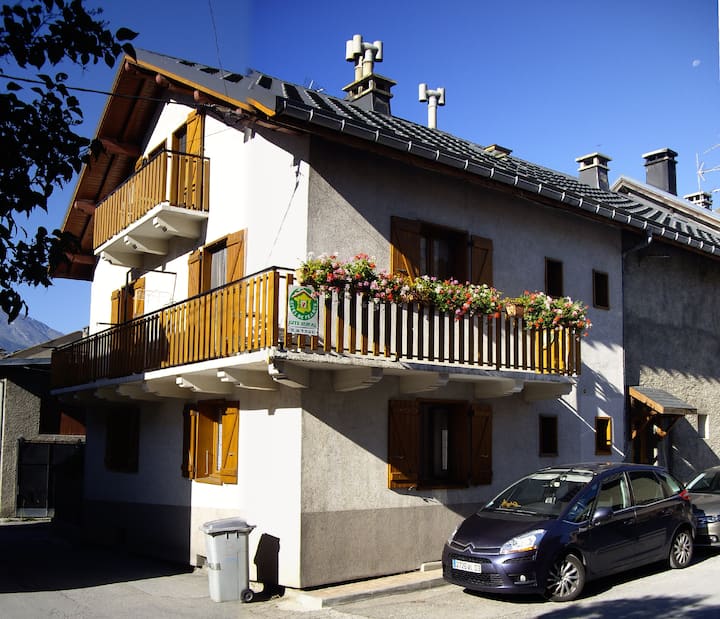 Appartement Dans Une Maison De Village - Termignon