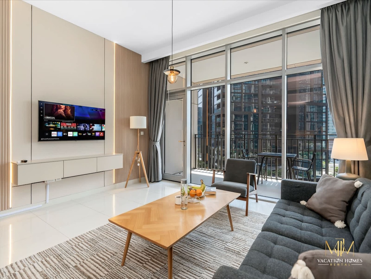 1-Bedroom Apartment · BLVD Crescent — photo 2