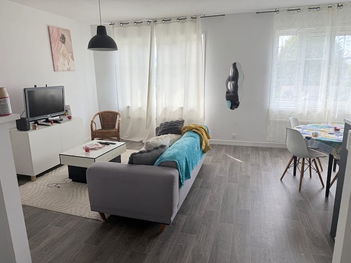 Appartement Meublé En Face De La Gare - Saint-Brieuc