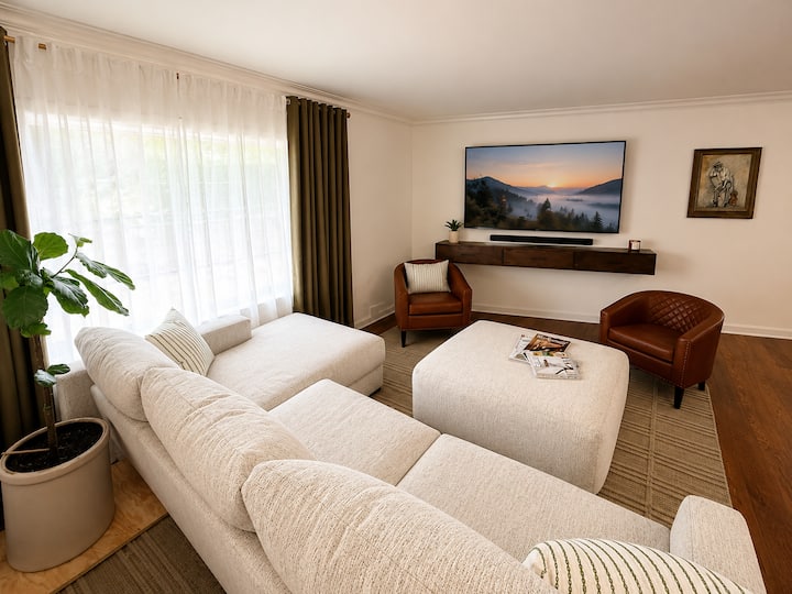 Detroit Retreat | Across From Palmer Park | Pga - Warren, MI