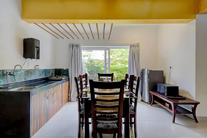 Dining area 1 image 3