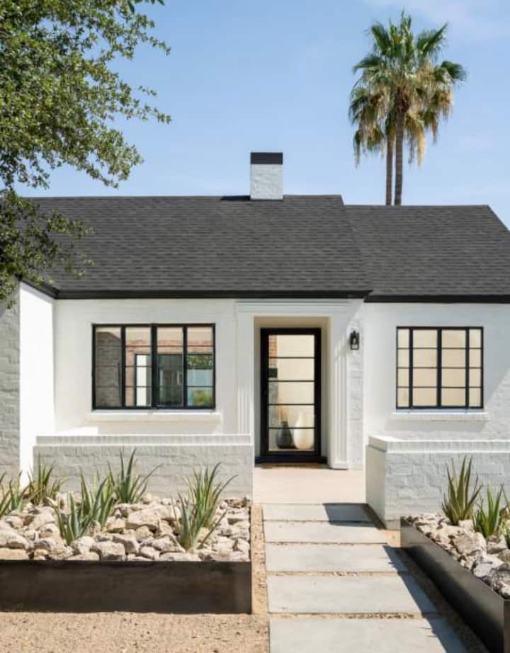 Stylish California Cottage  Private Backyard - Torrance, CA