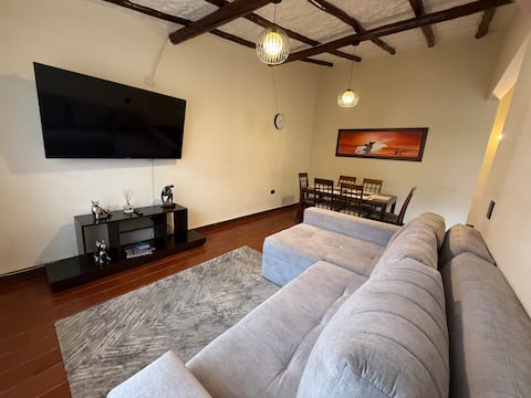 Popular Airbnb listing: Casa Antonia! Cozy, modern and centrally located in Chia in Chía