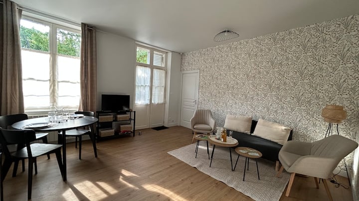 Le Refuge Du Moulin - T2 Senlis Centre (Parking) - Senlis
