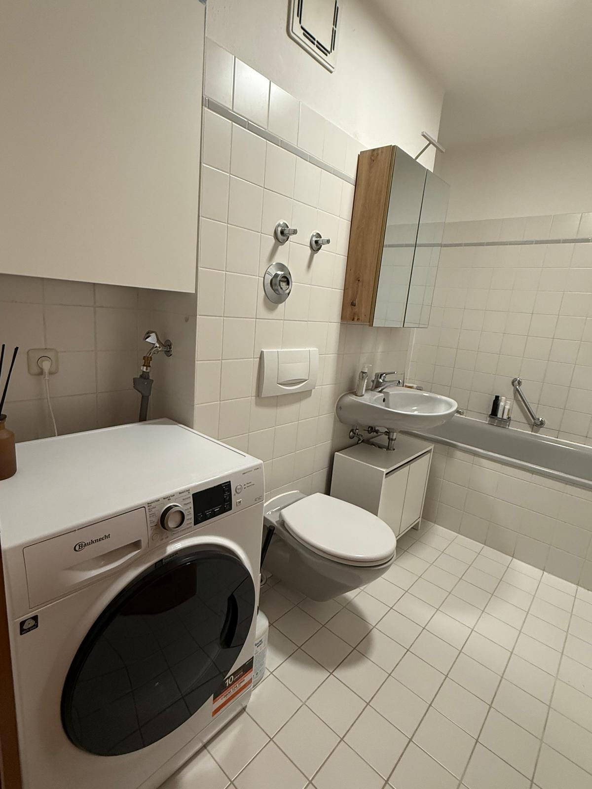 2-room apartment near the stadium/exhibition center