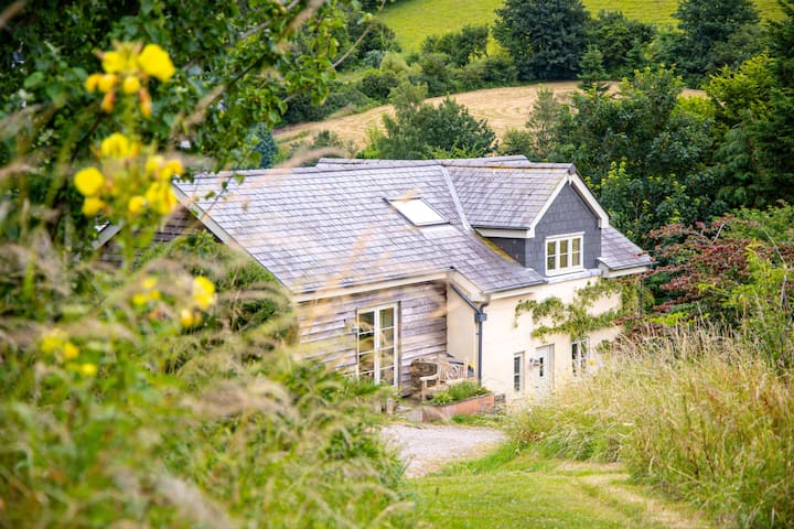 The Garden House - Dartmouth