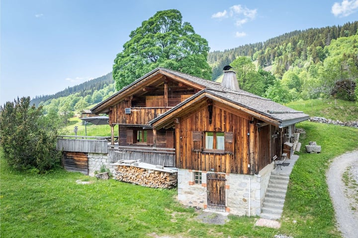 Ravoux : Chalet, Terrasse & Vue Montagne - Manigod