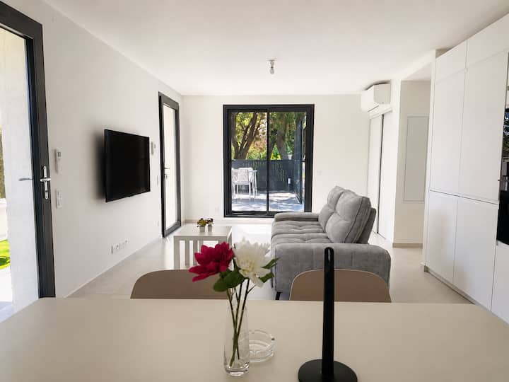 Appartement Neuf Au Calme  Situé à Valescure - Saint-Raphaël