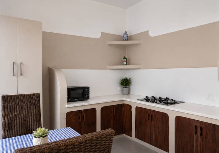 Kitchenette image 1