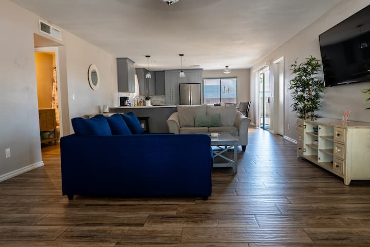 Cozy Glendale Home - Glendale, AZ