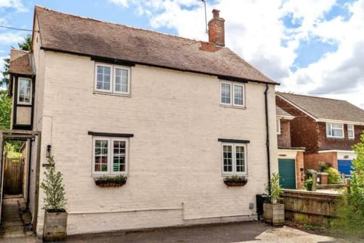 Village Cottage Near Oxford | 3br, Family Friendly - Wantage
