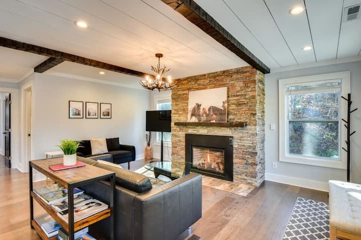 Luxe Highlands Hot Tub Retreat W Fire Pit! - Highlands, NC