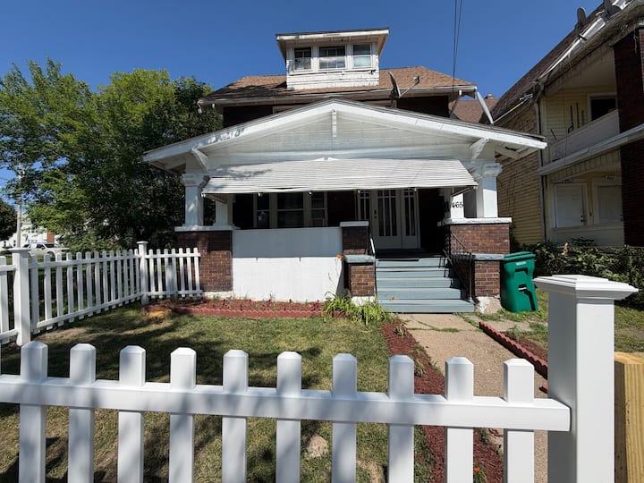 Retreat Home At Niagara Falls-3 Bed Sleep 5. - Niagara Falls, NY