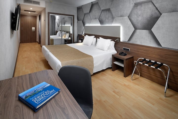 Montblanc | Double/twin Room | Gothic Quarter - Barcelona