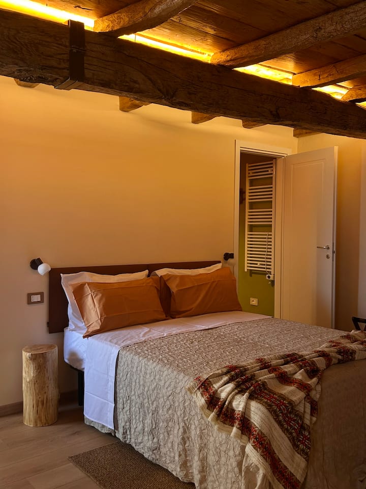 Citrus & Cedar Suite In Orino - Orino