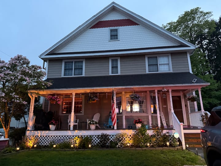 Modern Apartment With Private Entrance - Norwalk, CT