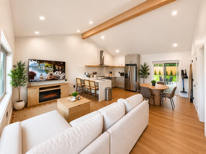 Modern New Build | Gym | Fire Pit | Near Shaw Afb - Sumter, SC