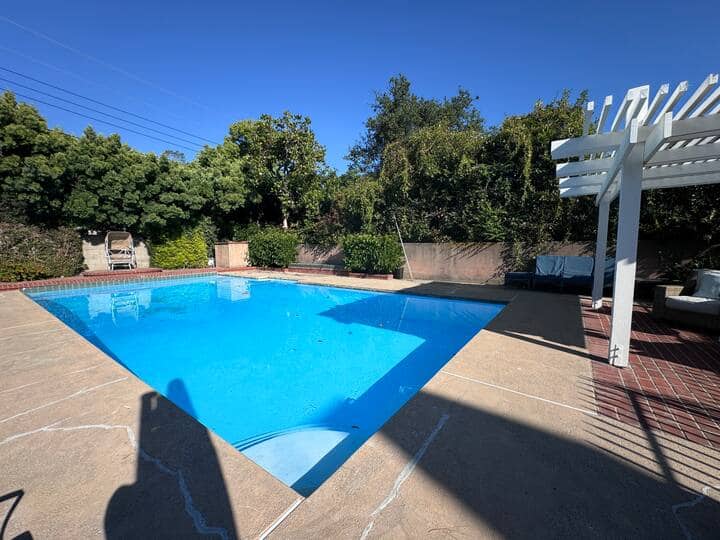 Pasadena静谧泳池庄园｜6卧7床｜近huntington - Alhambra, CA