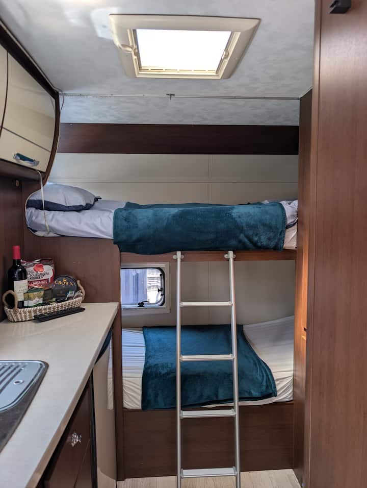 The Seaside Retreat - A Luxury Motorhome - Poole