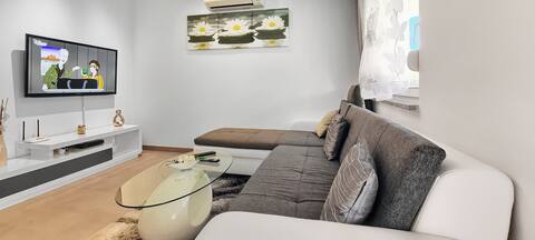 Top Airbnb: Apartment with terrace and pool view in Sveta Marija Na Krasu