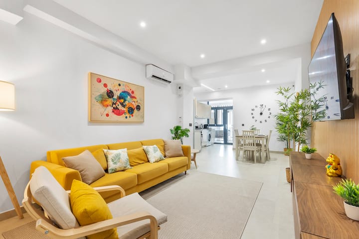Brand-new Valencia · Near Arts & Sciences - Valencia