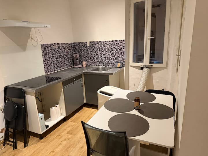 Petite Maison Proche De Lespagne Plages Montagne - Thuir