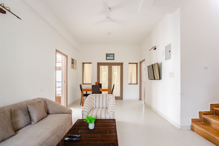 Living room image 9
