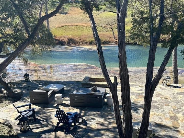 Beautiful Deep Water Blanco River House - Blue Hole Regional Park