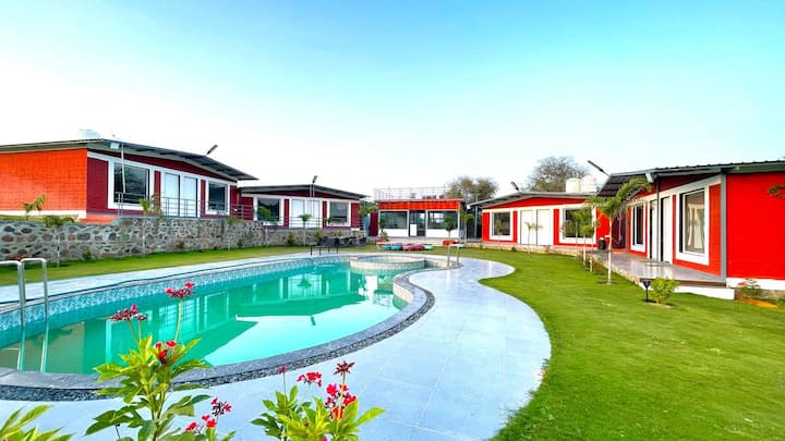8 Bhk Private Farm Pool Party - Gurgaon