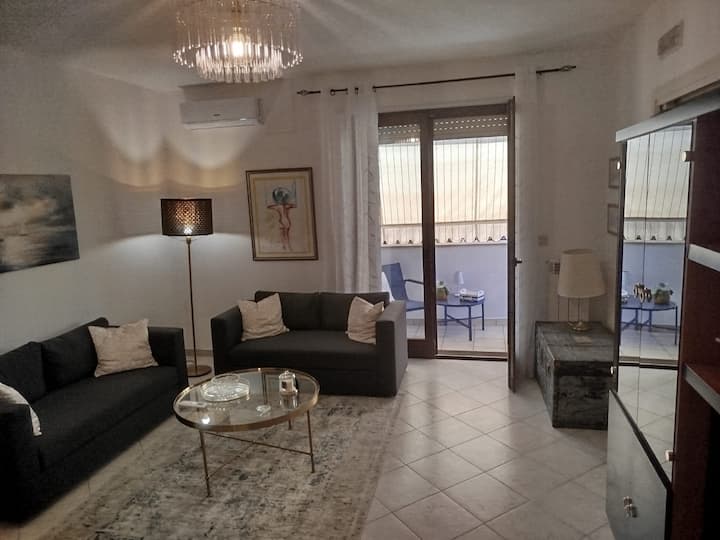 Home Sweet Home A Lecce, Poco Distante Dal Centro - Lecce