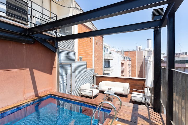Duplex Avec Grande Terrasse Et Piscine - Barcelona