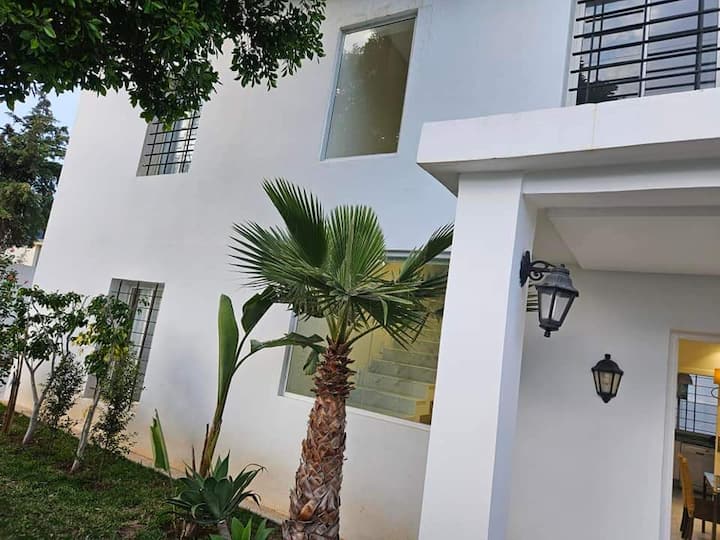 Magnifique Villa Pour Les Vacances Et La Détente - Tánger