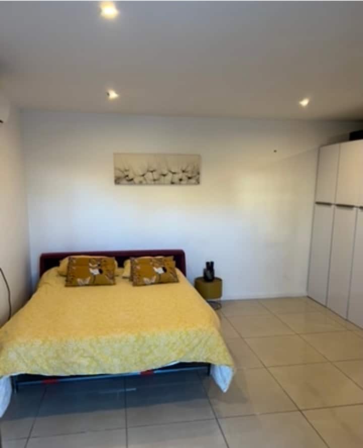 Appartement De 30m2 Clim Portail Indépendant - Marignane