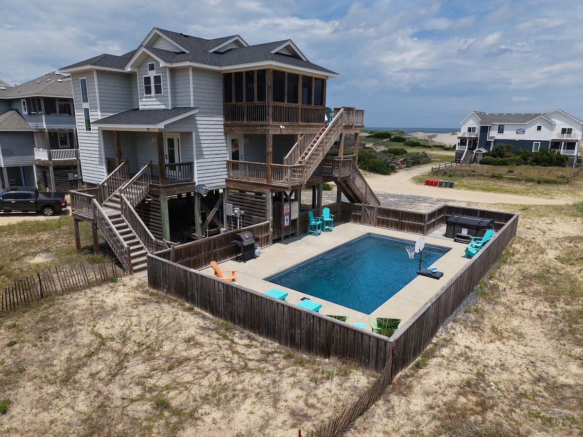 Semi-Oceanfront 4x4 Escape w/ Pool & Hot Tub