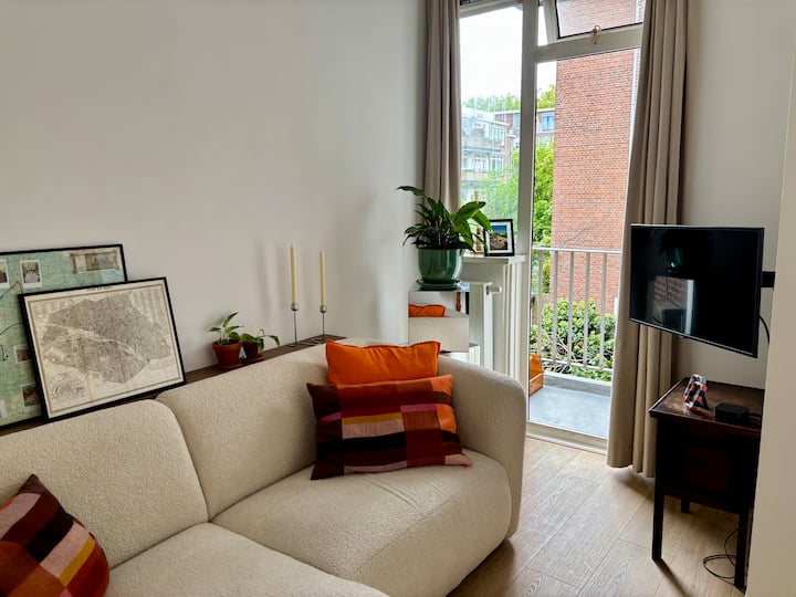 Stylish Japandi Apartment In Cozy Blijdorp - Róterdam