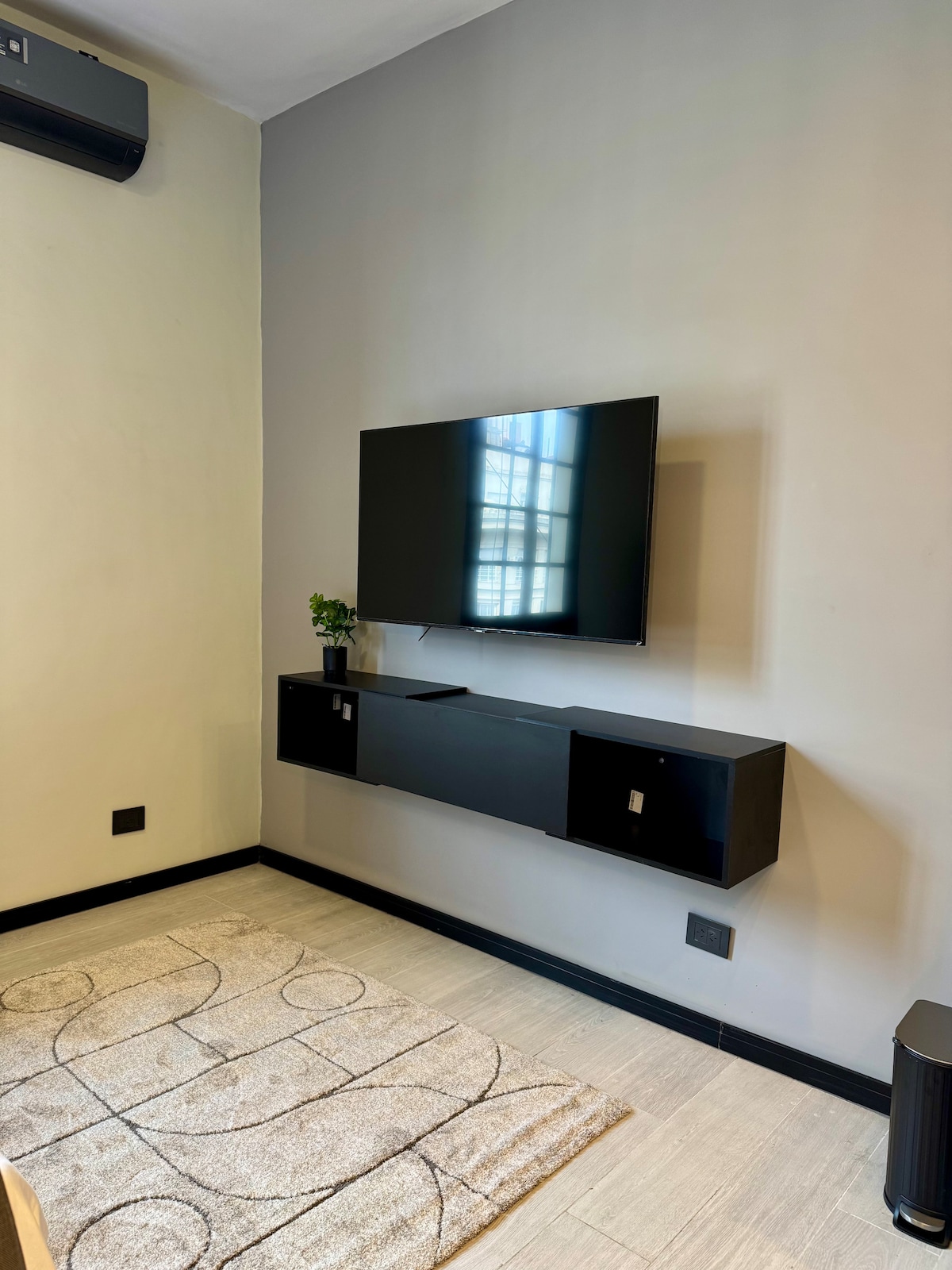 Estudio con aire acondicionado